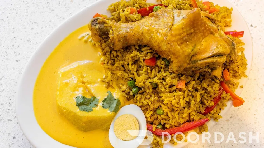 Arroz Con Pollo Y Papa Ala Huancaina